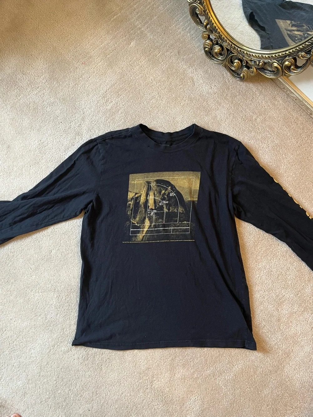 North Face Men’s Black Long-Sleeve Shirt